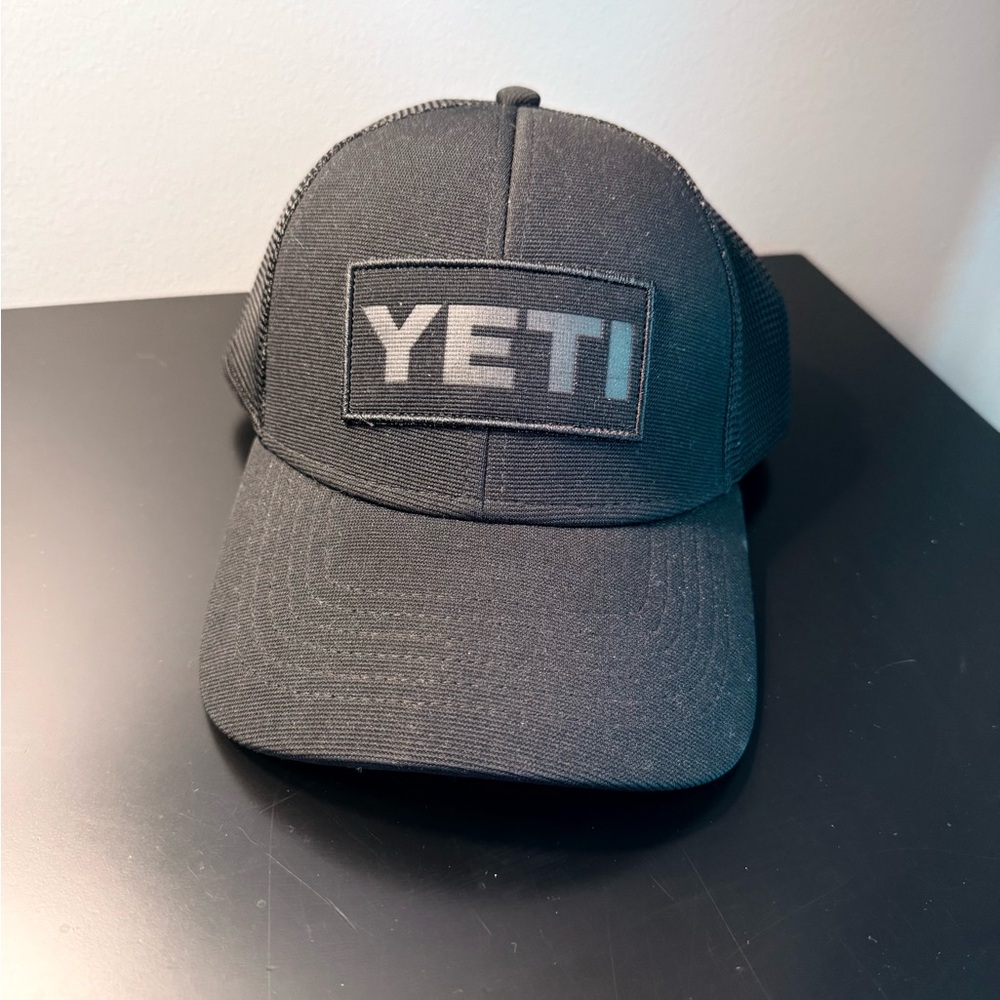 YETI Classic Black Cap